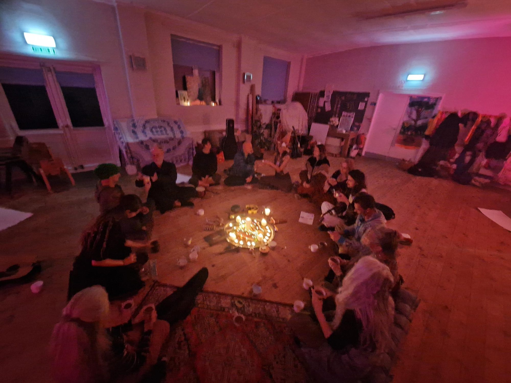 A winter circle in the hall